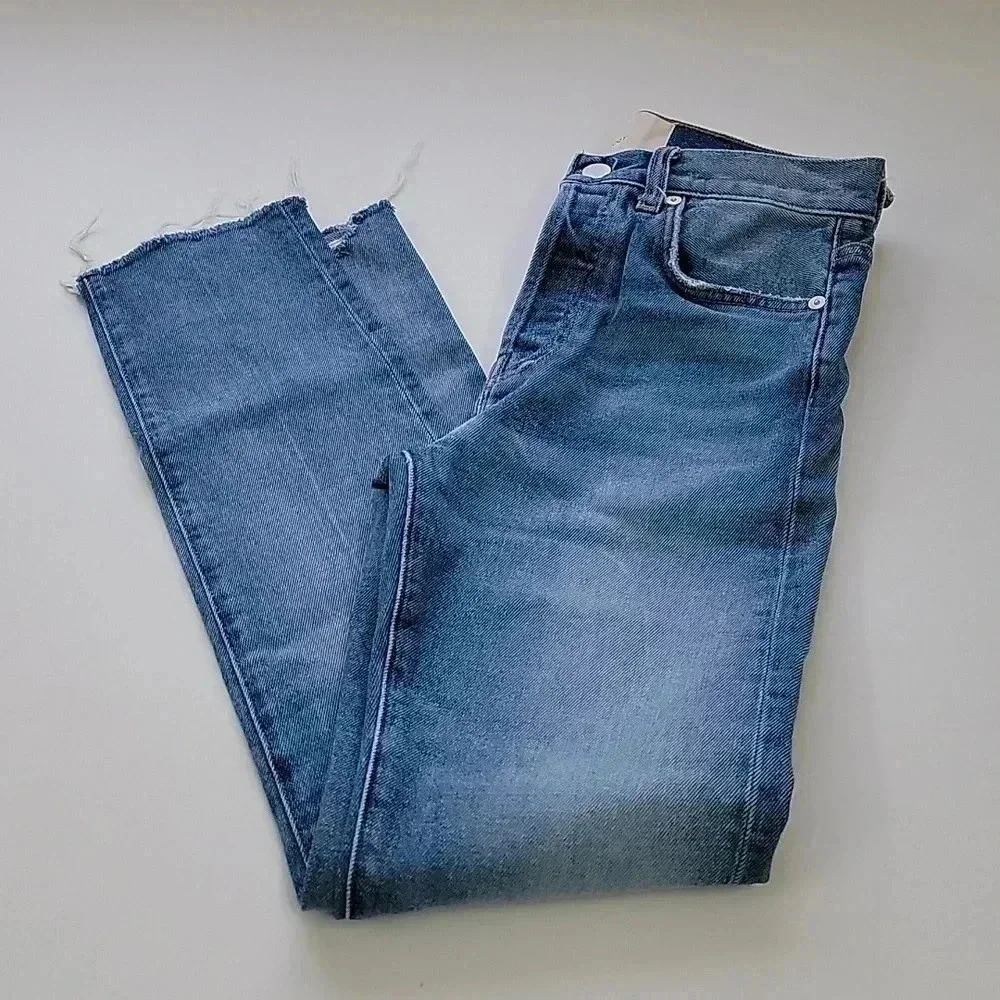 5/$100 CQY High Waist Slim Fit Straight Leg Jeans Size 24 Raw Hem